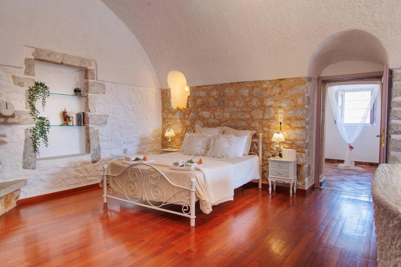 Iliana'S House - Spacious Cave House In The Center Of Areopolis ภายนอก รูปภาพ